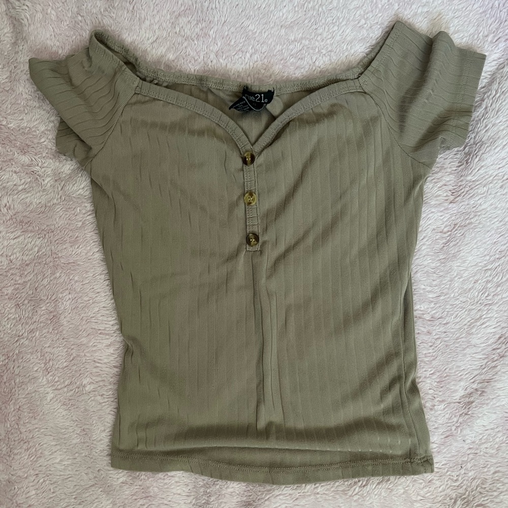 Short sleeve